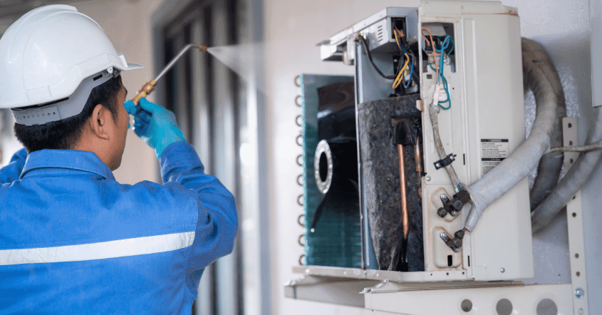 Vệ sinh máy lạnh Gree đơn giản