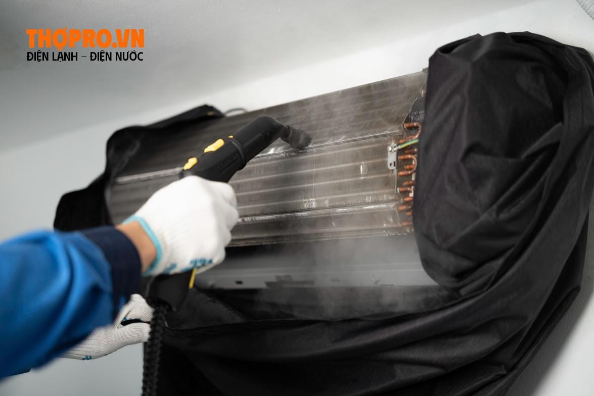 Dịch vụ vệ sinh máy lạnh tại nhà Thợ Pro