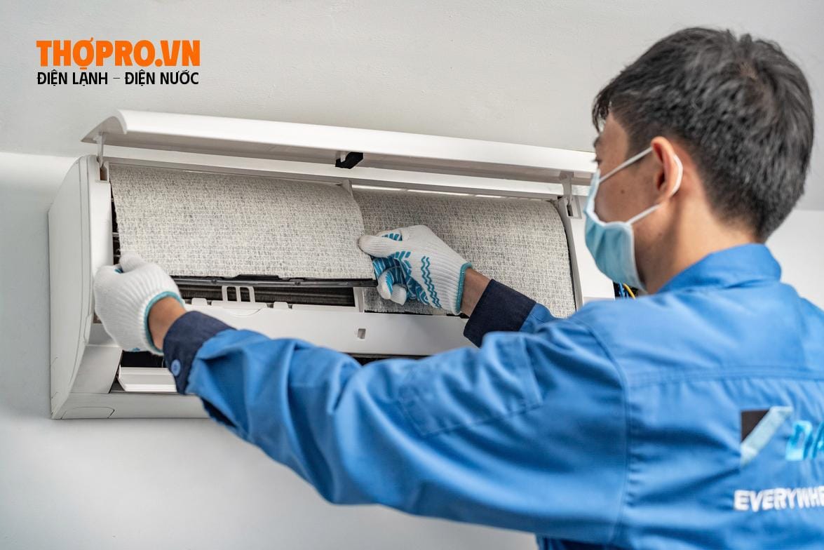 Vệ sinh máy lạnh chuyên nghiệp Gò Vấp