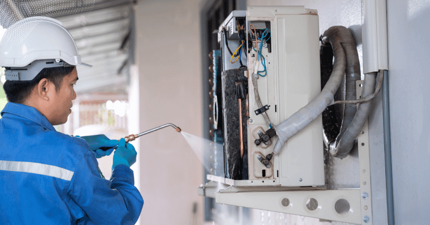 Mẹo vệ sinh máy lạnh Reetech hiệu quả tại nhà