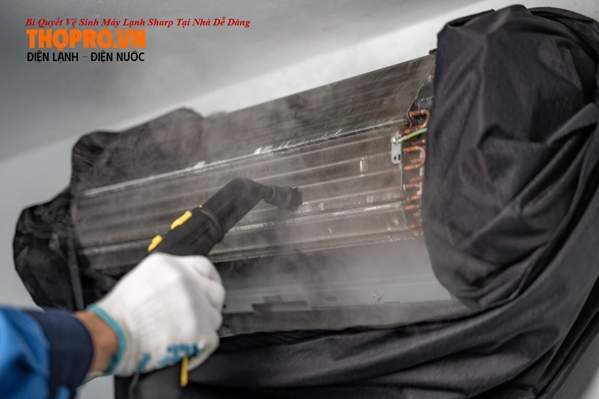 Bí Quyết Vệ Sinh Máy Lạnh Sharp Tại Nhà Dễ Dàng